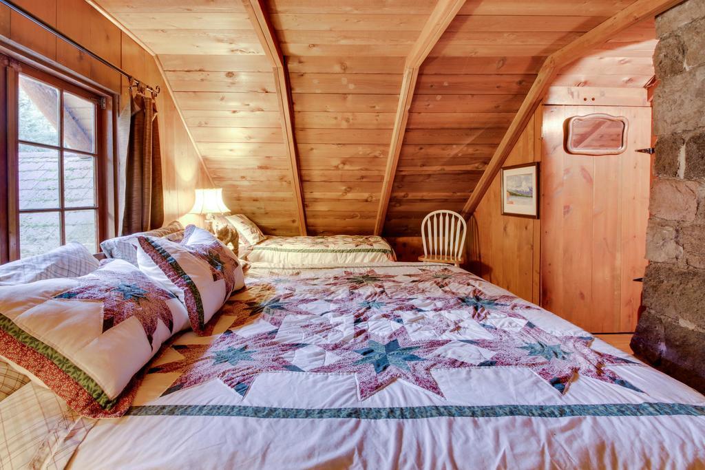 Zoe'S Log Cabin Welches エクステリア 写真
