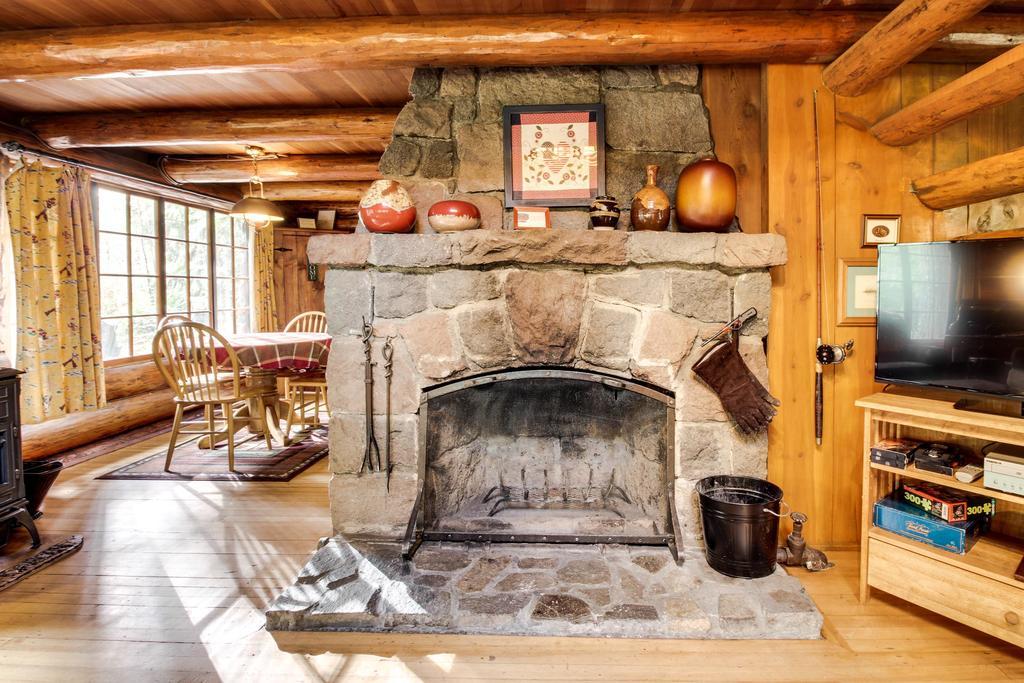 Zoe'S Log Cabin Welches エクステリア 写真