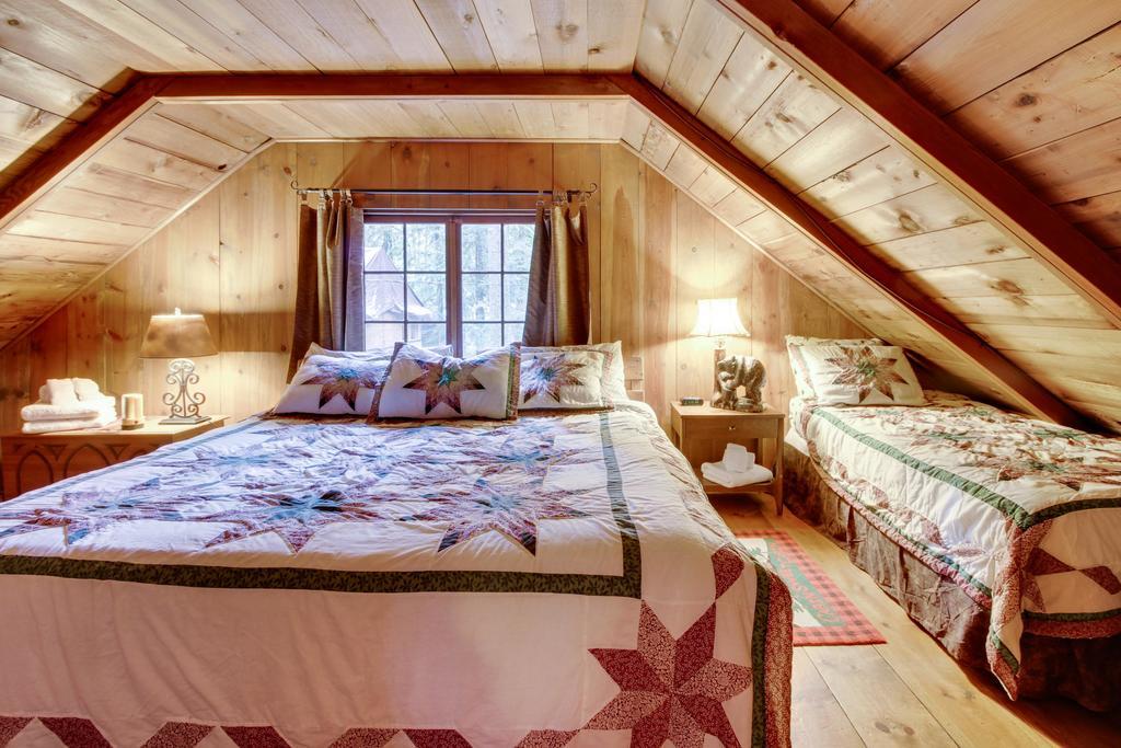 Zoe'S Log Cabin Welches エクステリア 写真